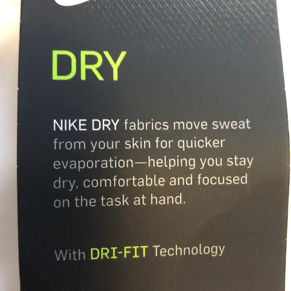 Woman’s Nike training tights - Picture 9 of 12